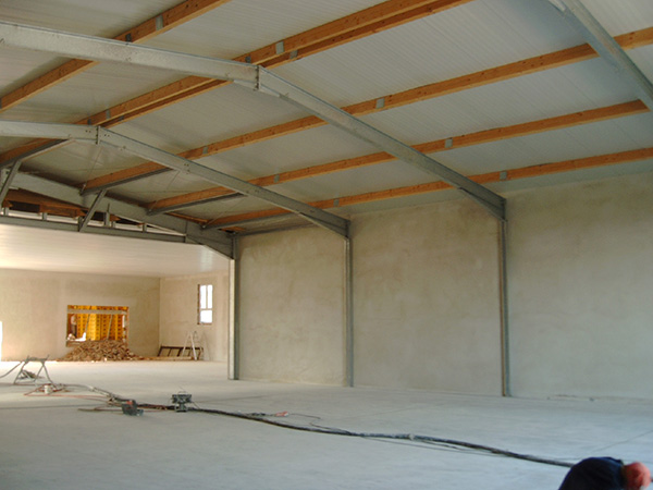 Stellenangebote – Produktionshallen und Bürogebäude